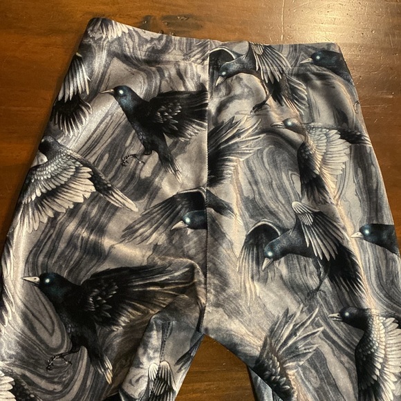 BLACK MILK RAVENOUS HIGH WAISTED VELVET LEGGINGS - LIMITEDđź–¤ - Picture 10 of 14